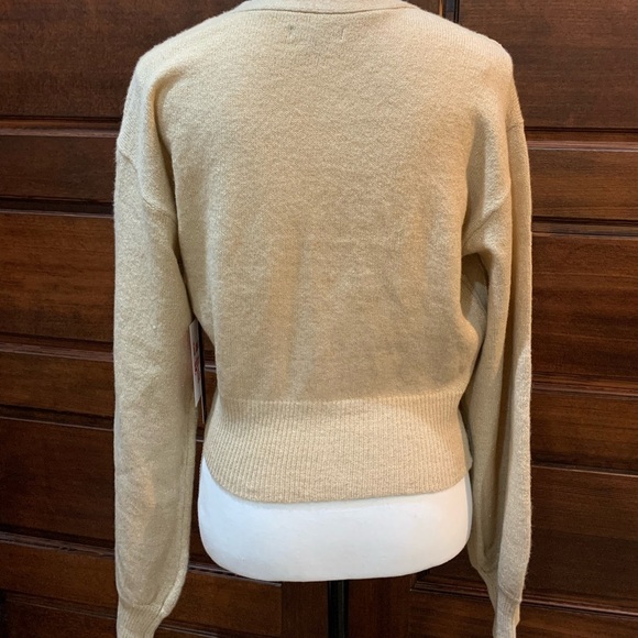 🔥NWT - V-Neck Faux Wrap sweater with sparkle - Picture 2 of 8